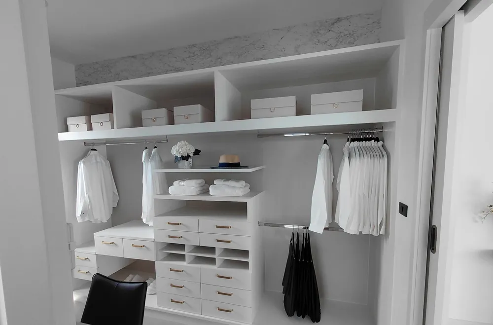 ห้องแต่งตัว Walk-in Closet บิ้วอิน